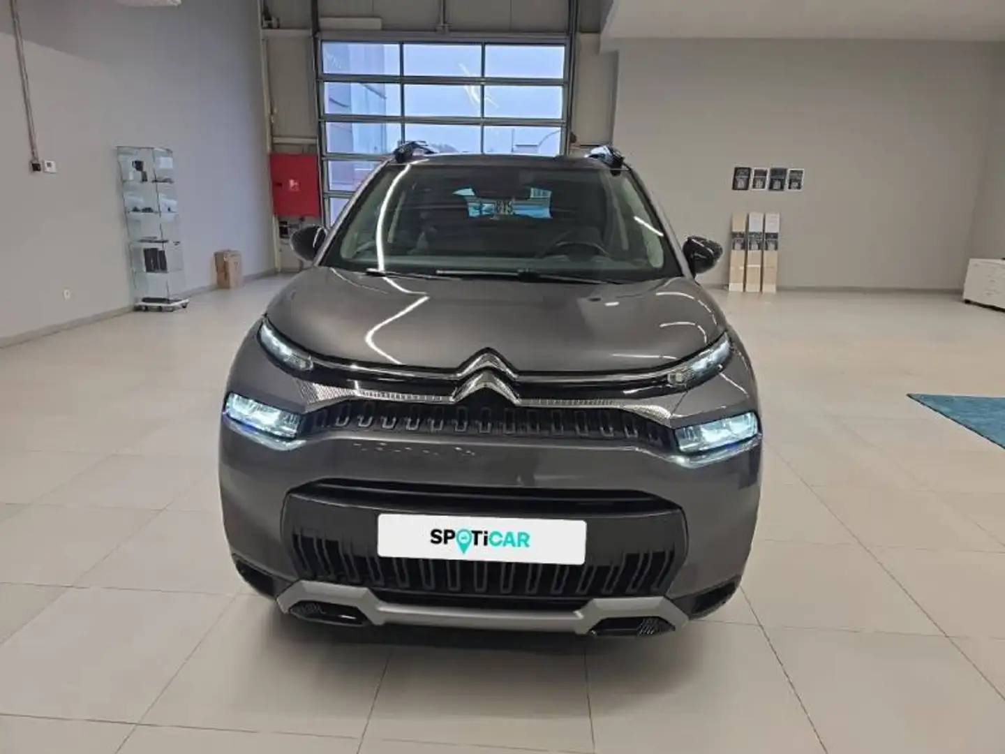 Citroen C3 Aircross 1 1.2 PureTech 110 S&S MAN6 Shine Grijs - 2