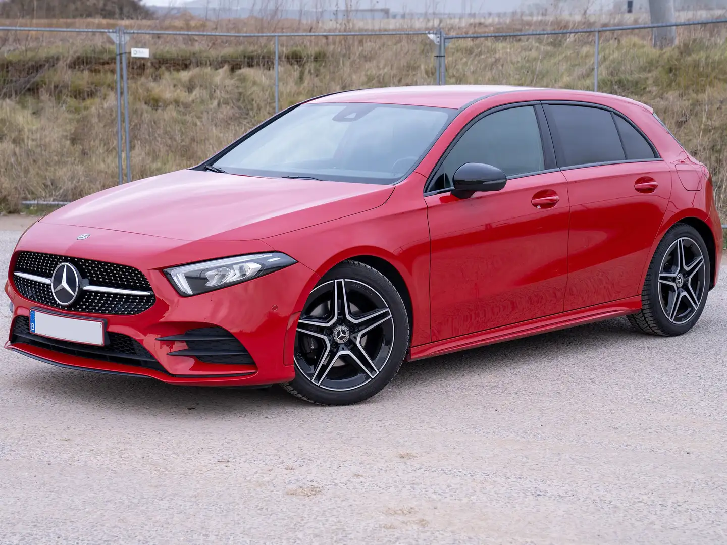 Mercedes-Benz A 160 A 160 AMG Line Roşu - 1