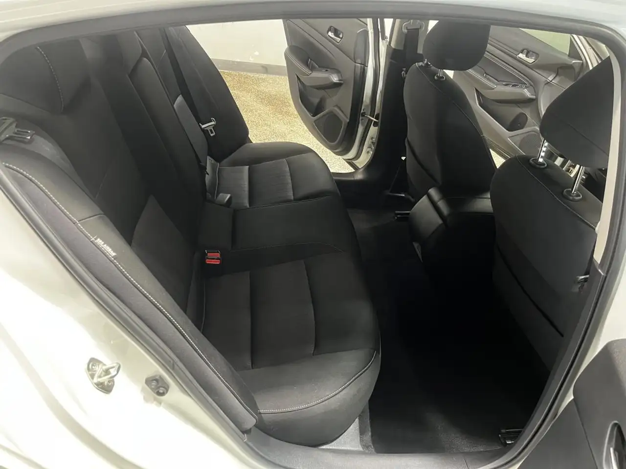 Nissan Altima снимка Nissan Altima