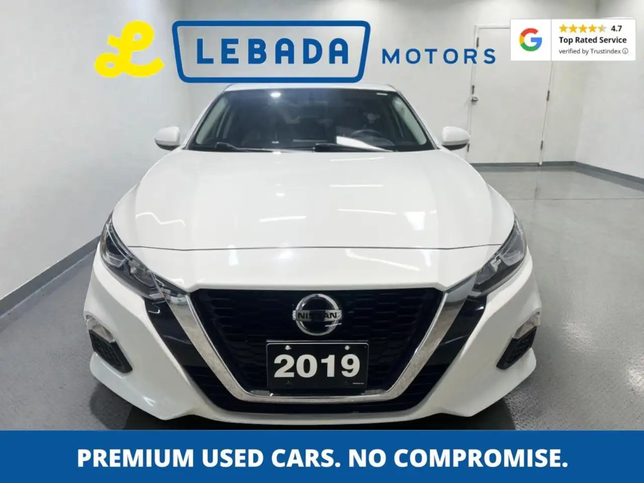 Nissan Altima снимка Nissan Altima