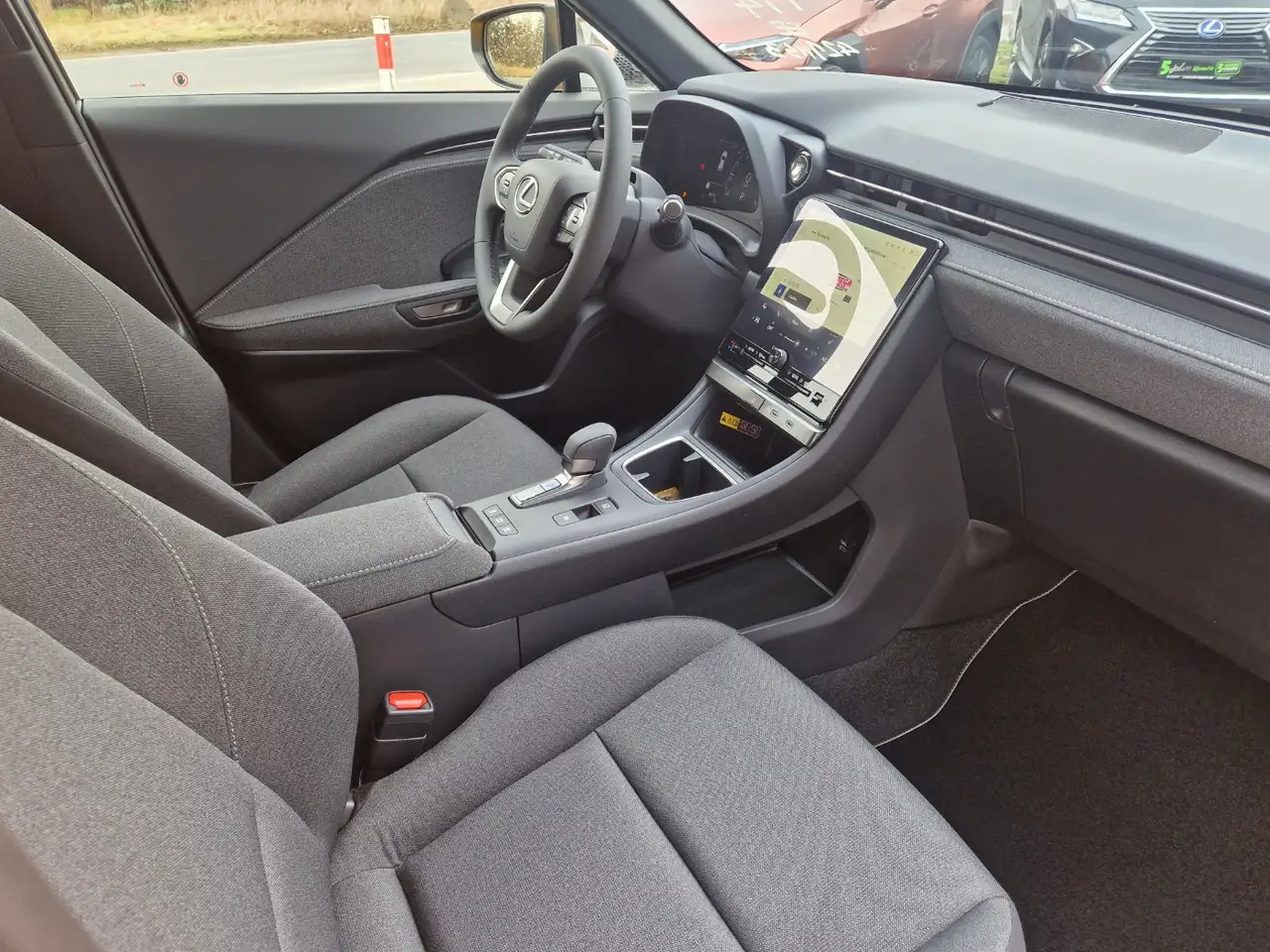 Lexus LBX 1.5 Hybrid Komfort Paket 8