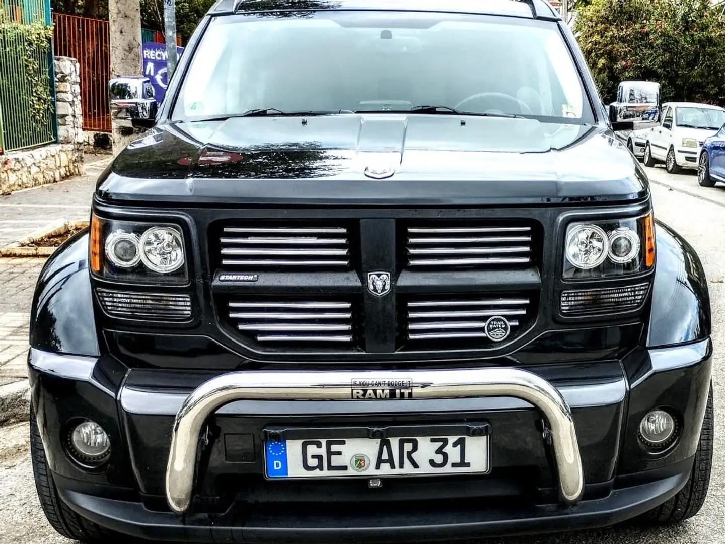 Dodge Nitro Nitro 2.8 CRD DPF Automatik R/T Negro - 2