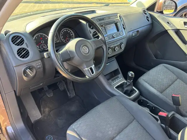 Volkswagen Tiguan view 9