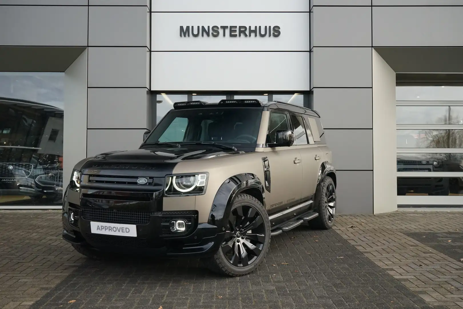 Land Rover Defender 110 P300e 110 X-Dynamic SE | Full Urban Pack | Sch Marrone - 1