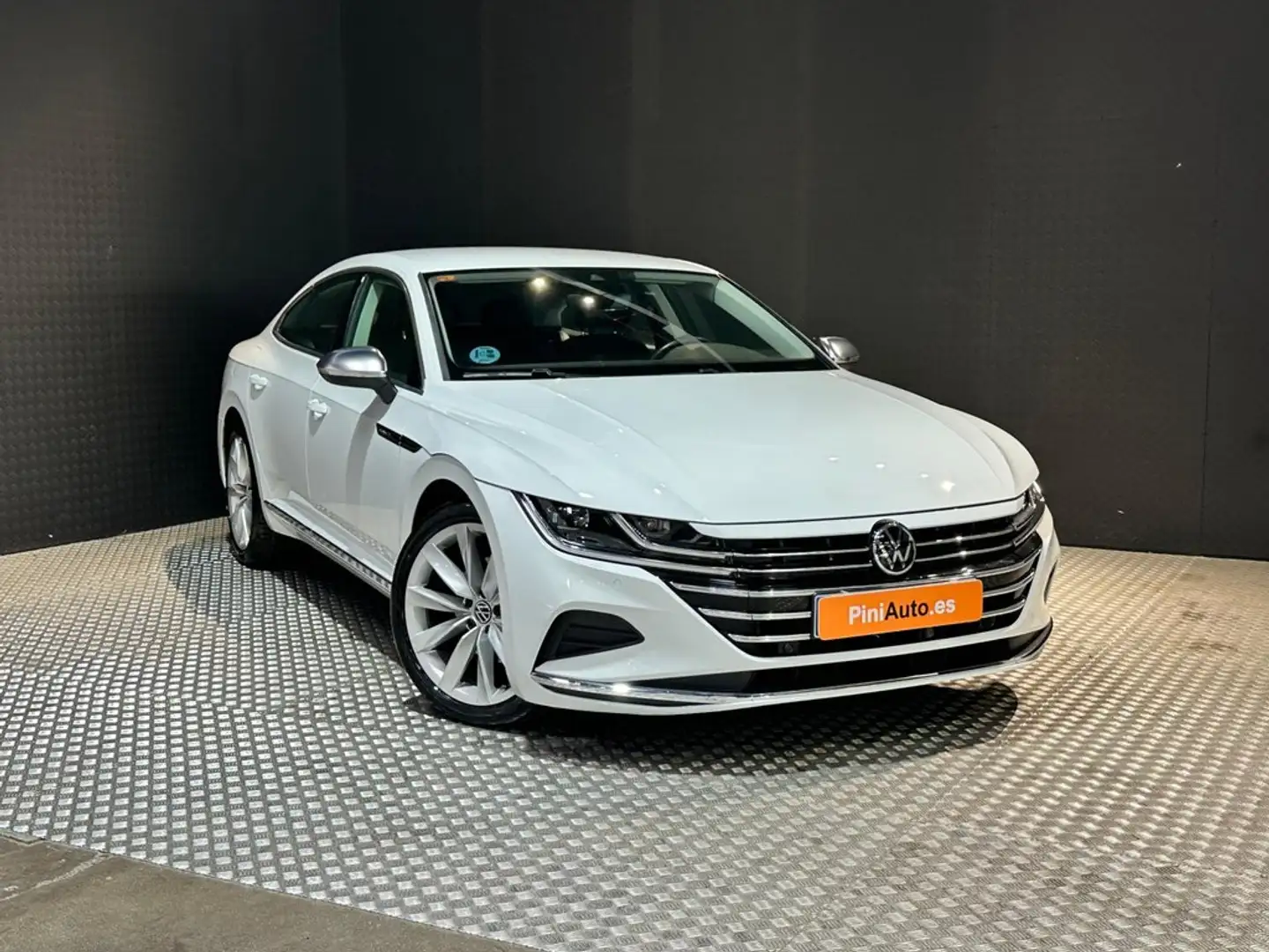 Volkswagen Arteon 2.0TDI Elegance DSG7 110kW Blanco - 2