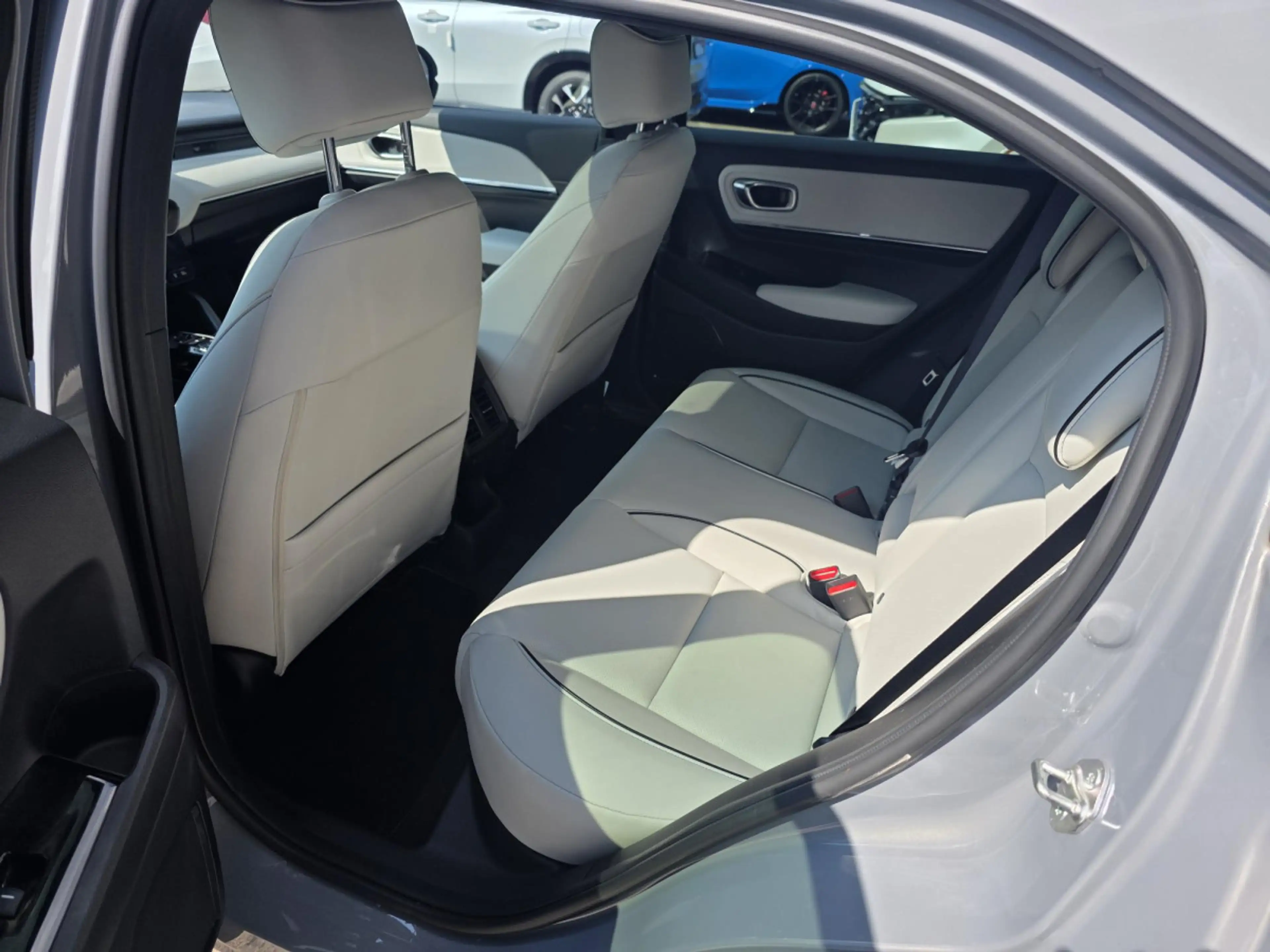 Honda e:Ny1 ADVANCE — photo 5