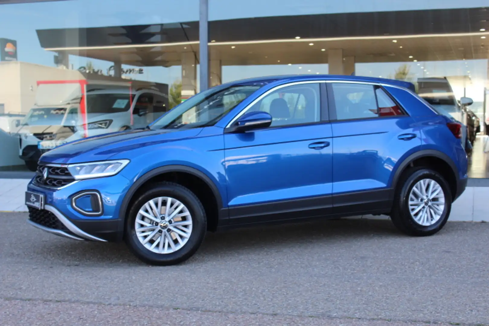 Volkswagen T-Roc 1.0 TSI 81kW Azul - 2