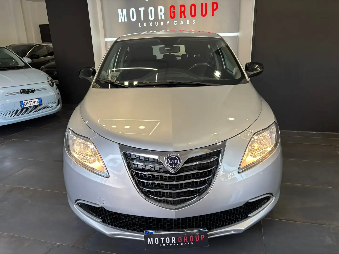 Lancia Ypsilon Ypsilon 1.3 MJT 16V 95 CV 5 porte S&S Platinum Silber - 2