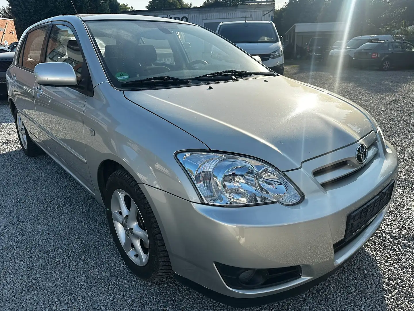 Toyota Corolla 1.6 Sol Compact Rentner*Klimaautomatik* Argent - 1