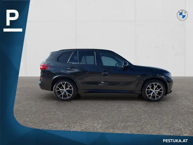 BMW X5 view 3