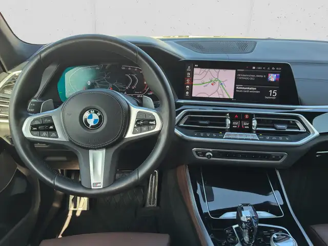 BMW X5 view 12