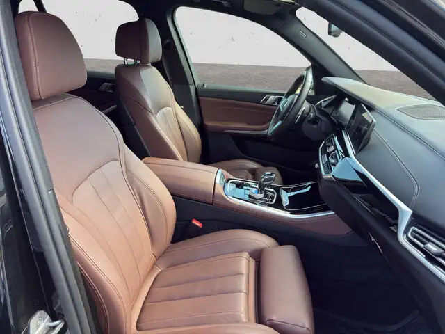 BMW X5 view 15