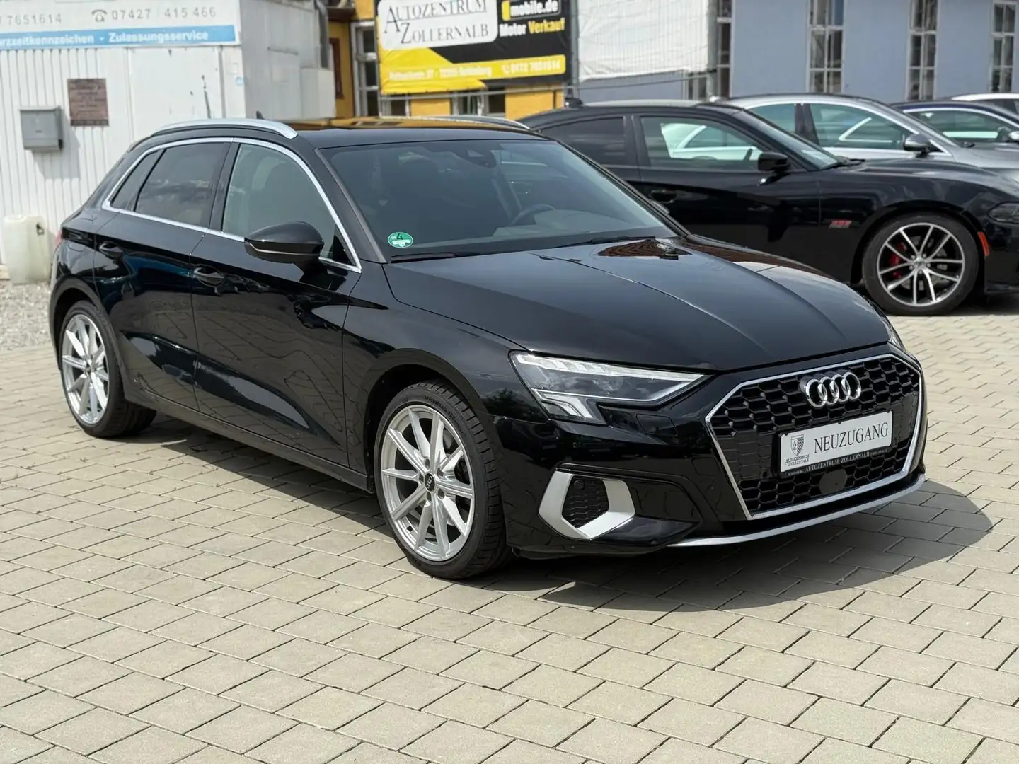 Audi A3 Sportback 35 TFSI advanced TÜV NEU / 32TKM Schwarz - 2