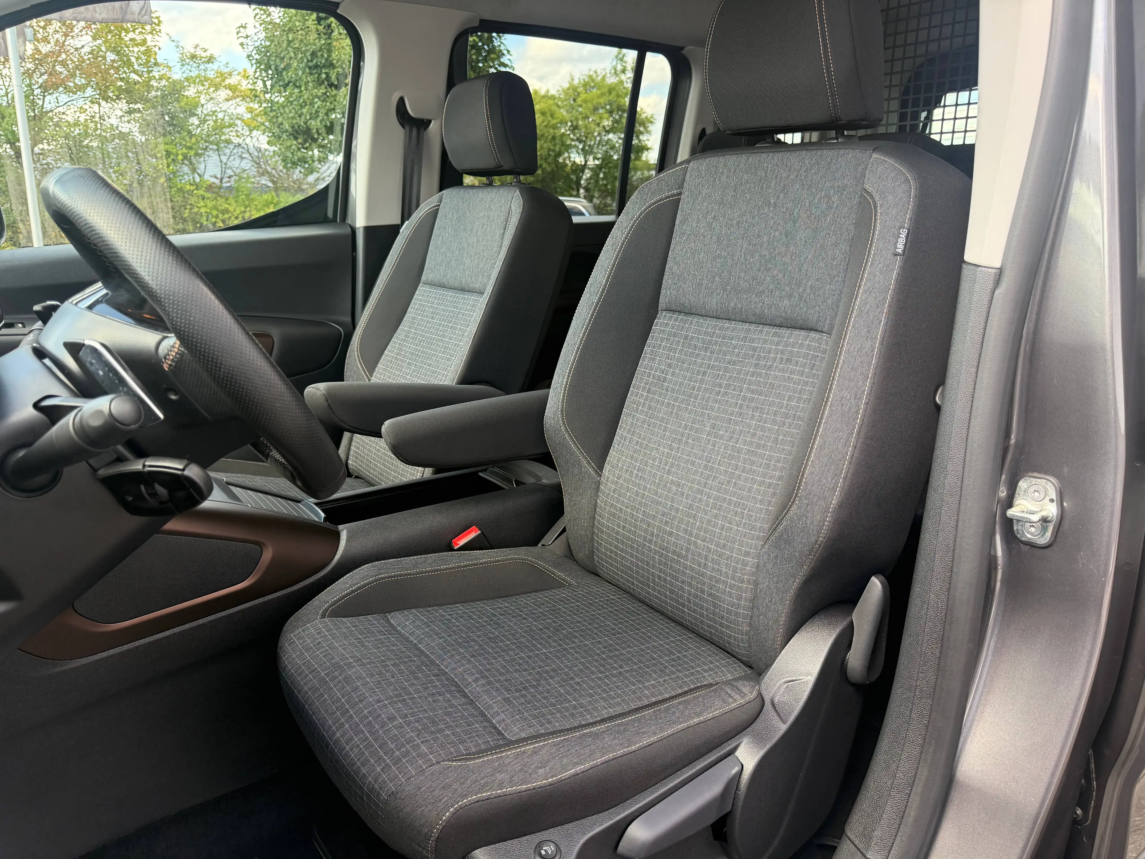 Peugeot Rifter N1 GT BlueHDi 130 L1 — photo 6
