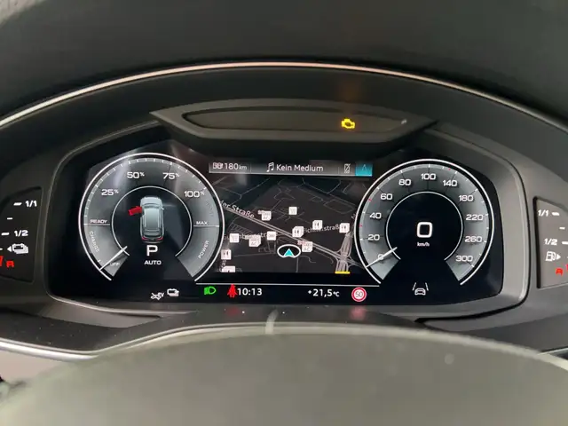 Audi A6 view 11