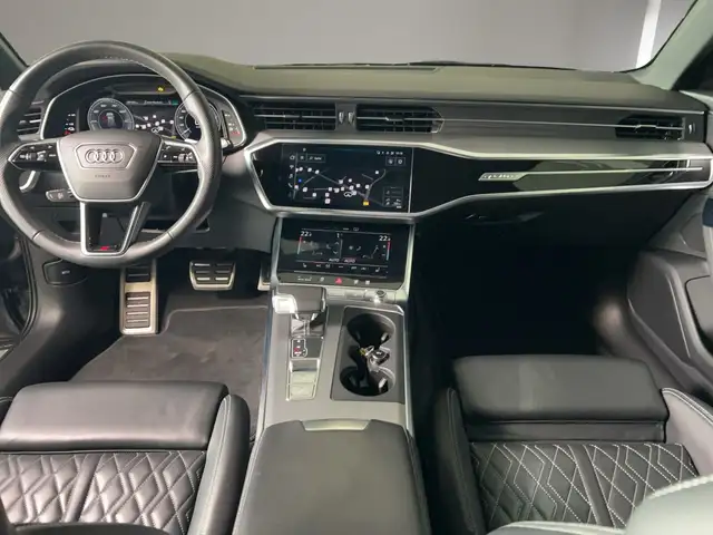 Audi A6 view 14
