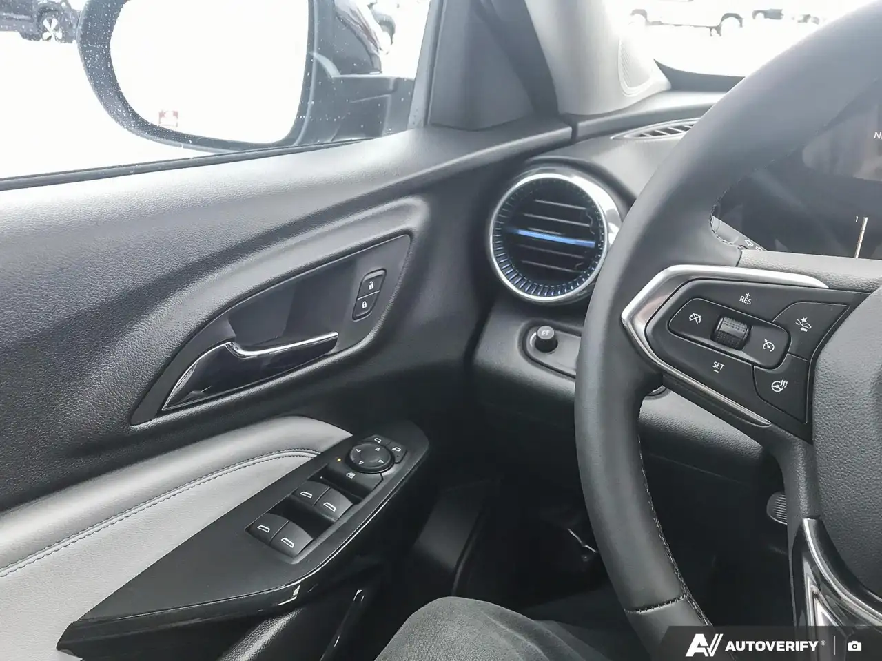 Chevrolet Trax снимка Chevrolet Trax