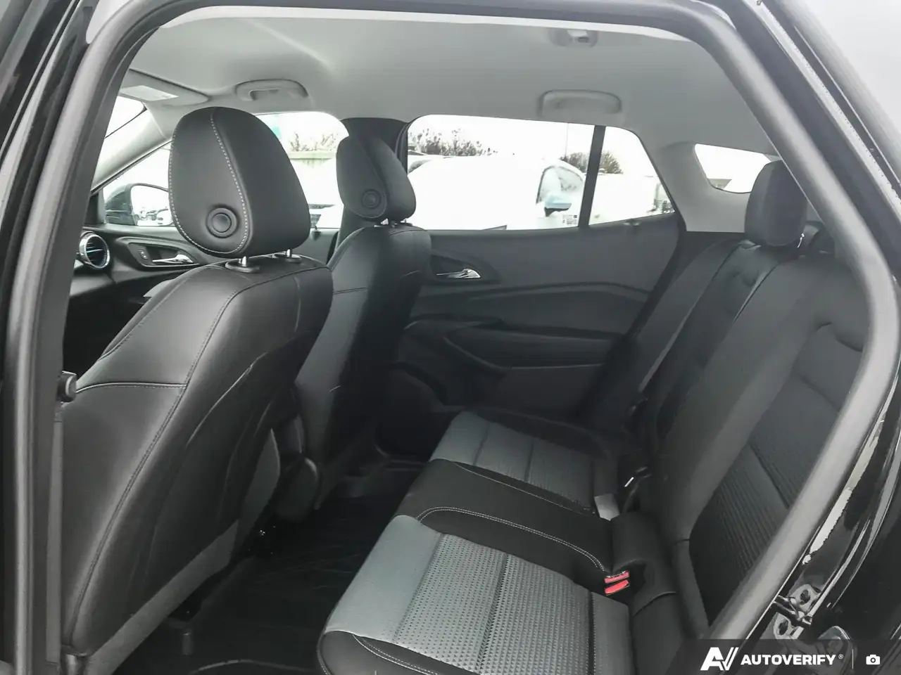 Chevrolet Trax снимка Chevrolet Trax