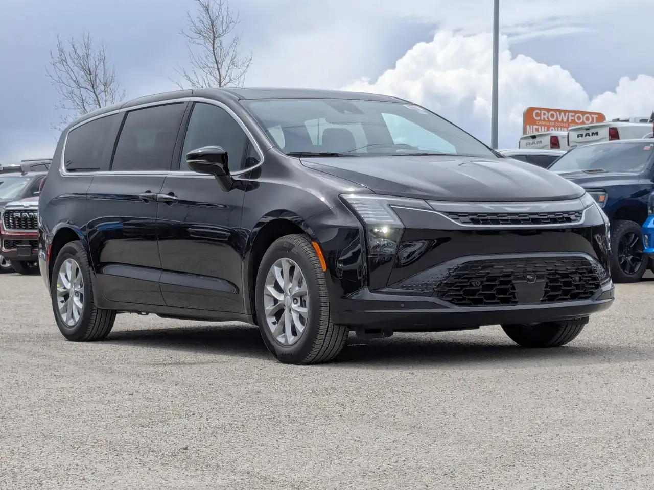 Chrysler Pacifica photo Chrysler Pacifica