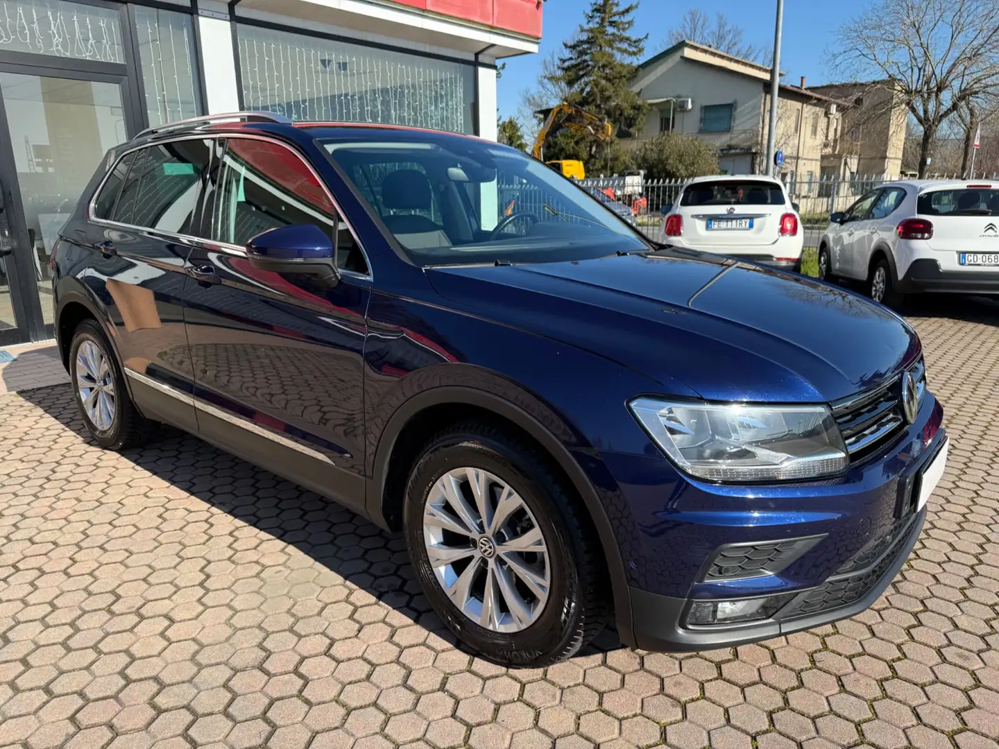 Volkswagen Tiguan 2.0 TDI SCR DSG Advanced BlueMotion Technology Blu/Azzurro - 2
