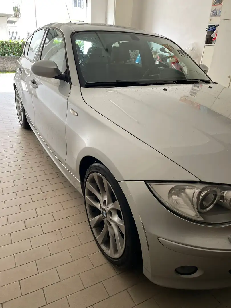 BMW 120 Serie 1 E87 2004 120d Futura Argento - 2