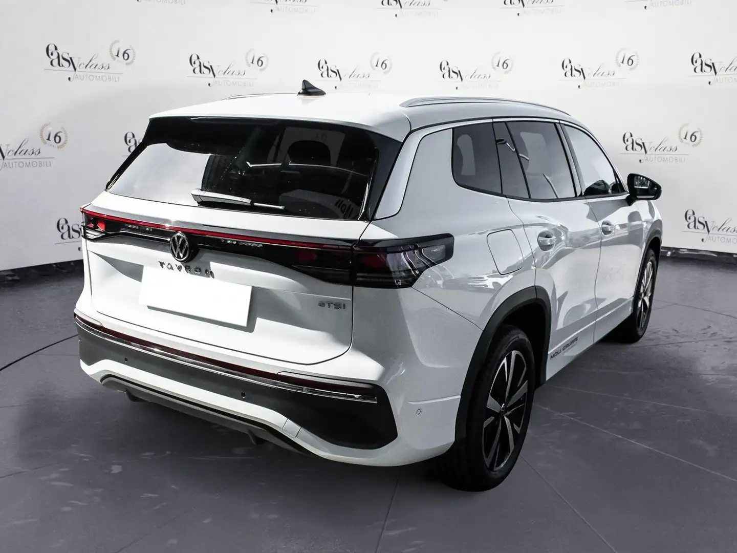 Volkswagen Tayron 1.5 eTSI ACT DSG Elegance 7 posti Led Plus Gancio Bianco - 2