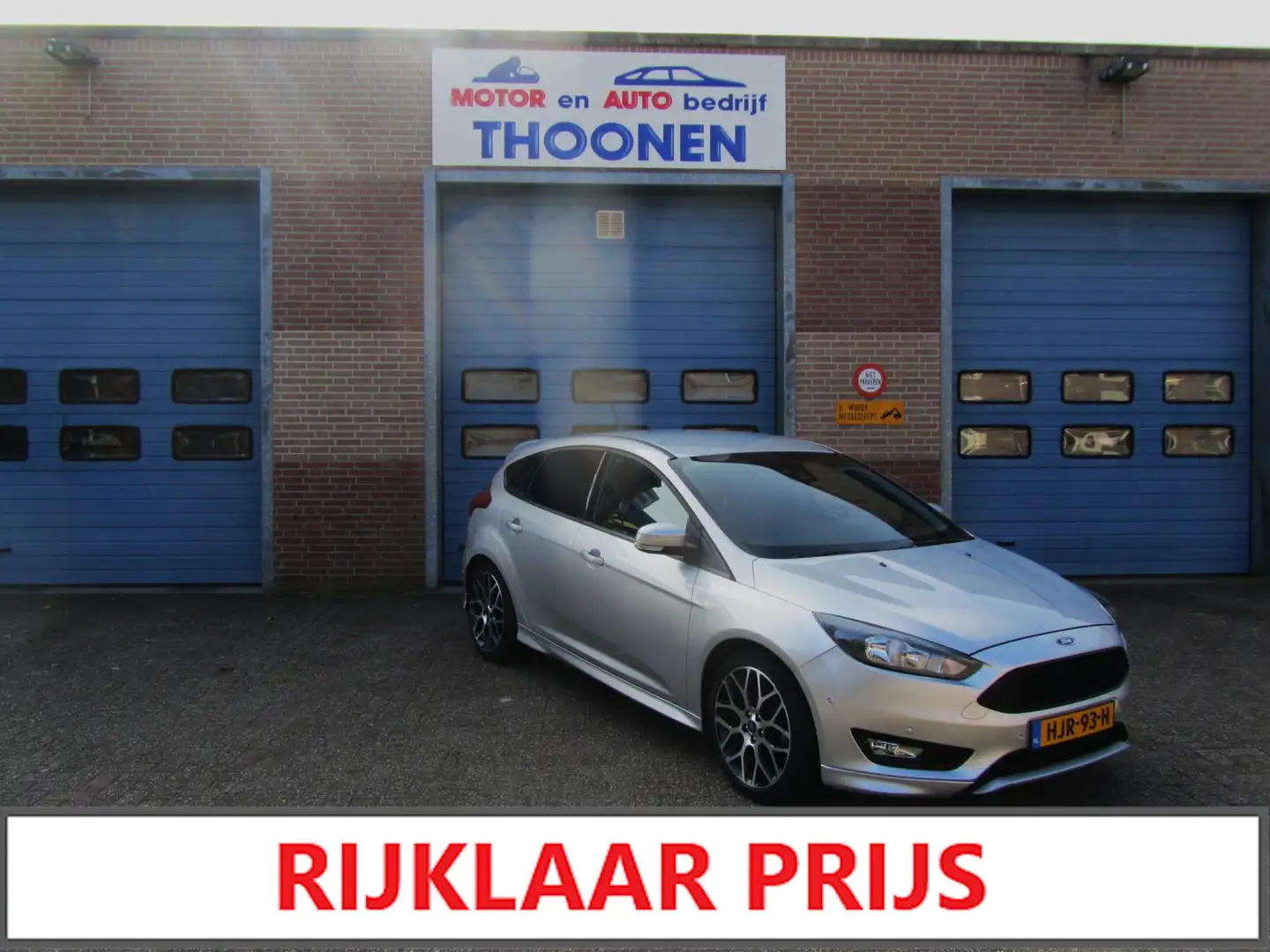 Ford Focus 1.0 ST-Line|5 deurs|airco|verwarmde voorruit, stoe Grijs - 1