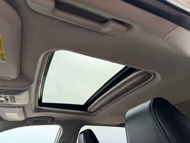 2022 Toyota RAV4 XLE PREMIUM AWD LEATHER | SUNROOF | LOW KMS — снимка 1