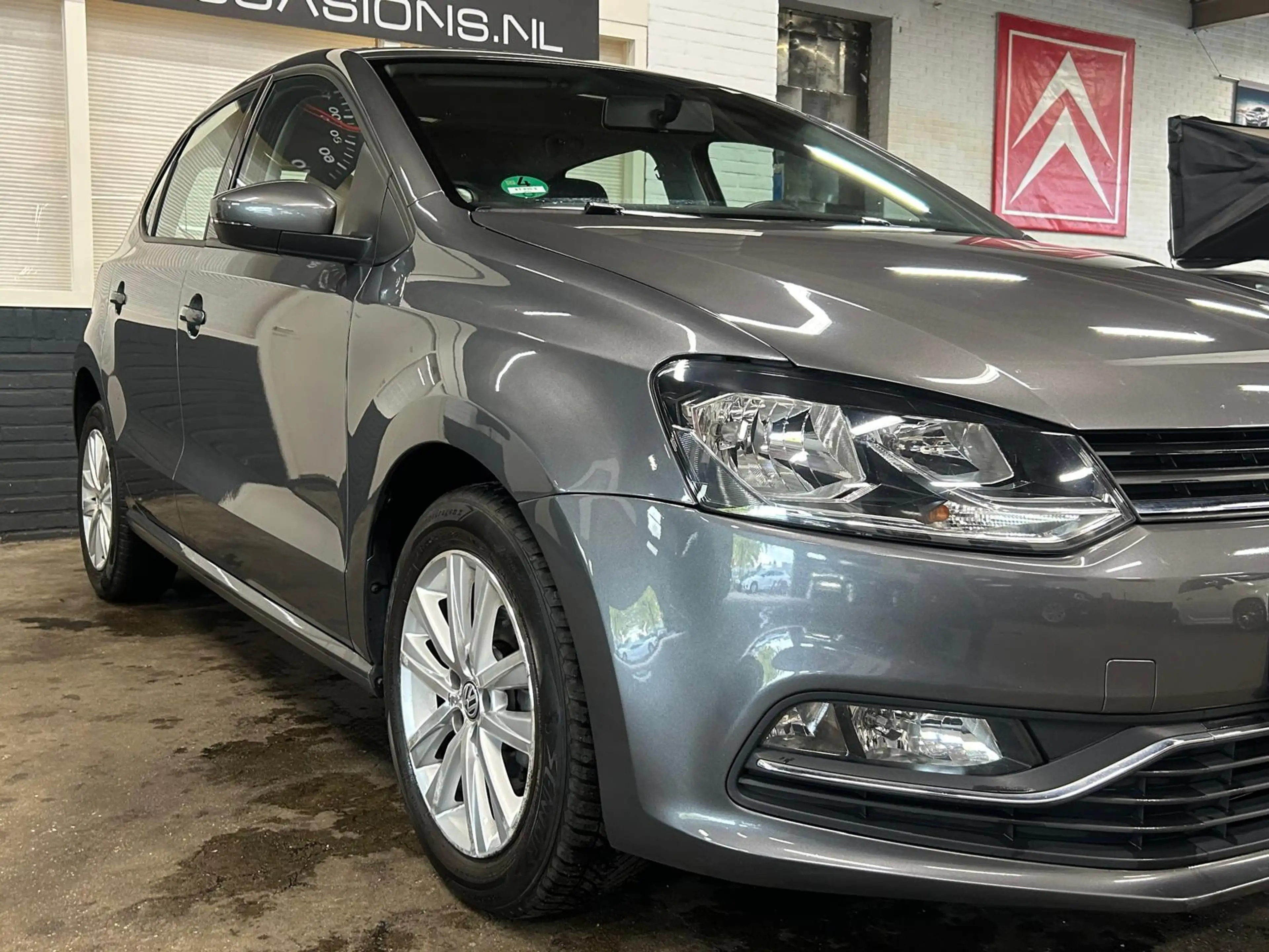Volkswagen Polo 1.2 TSI Comfortline + NAVI — photo 19