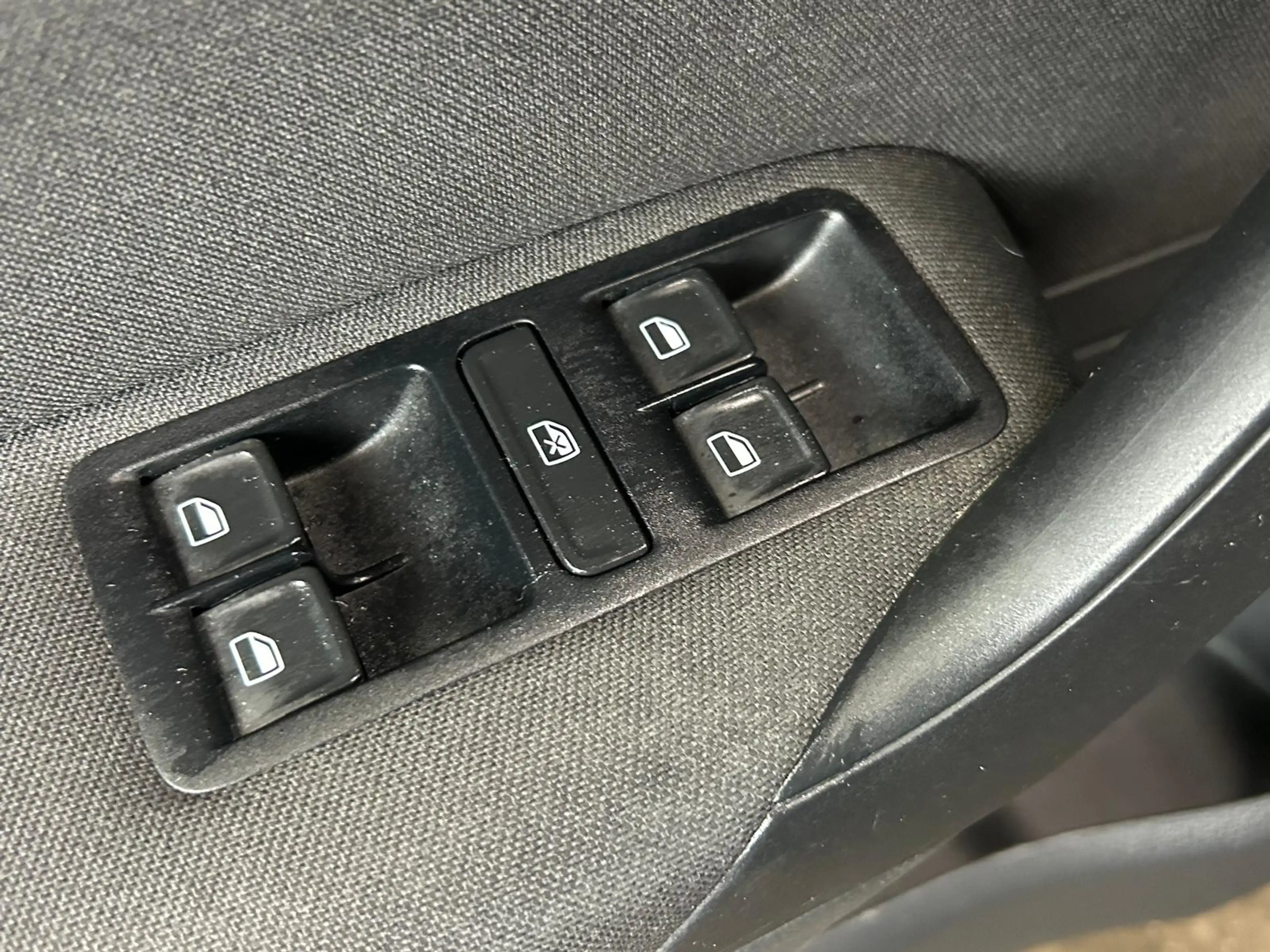 Volkswagen Polo 1.2 TSI Comfortline + NAVI — photo 15