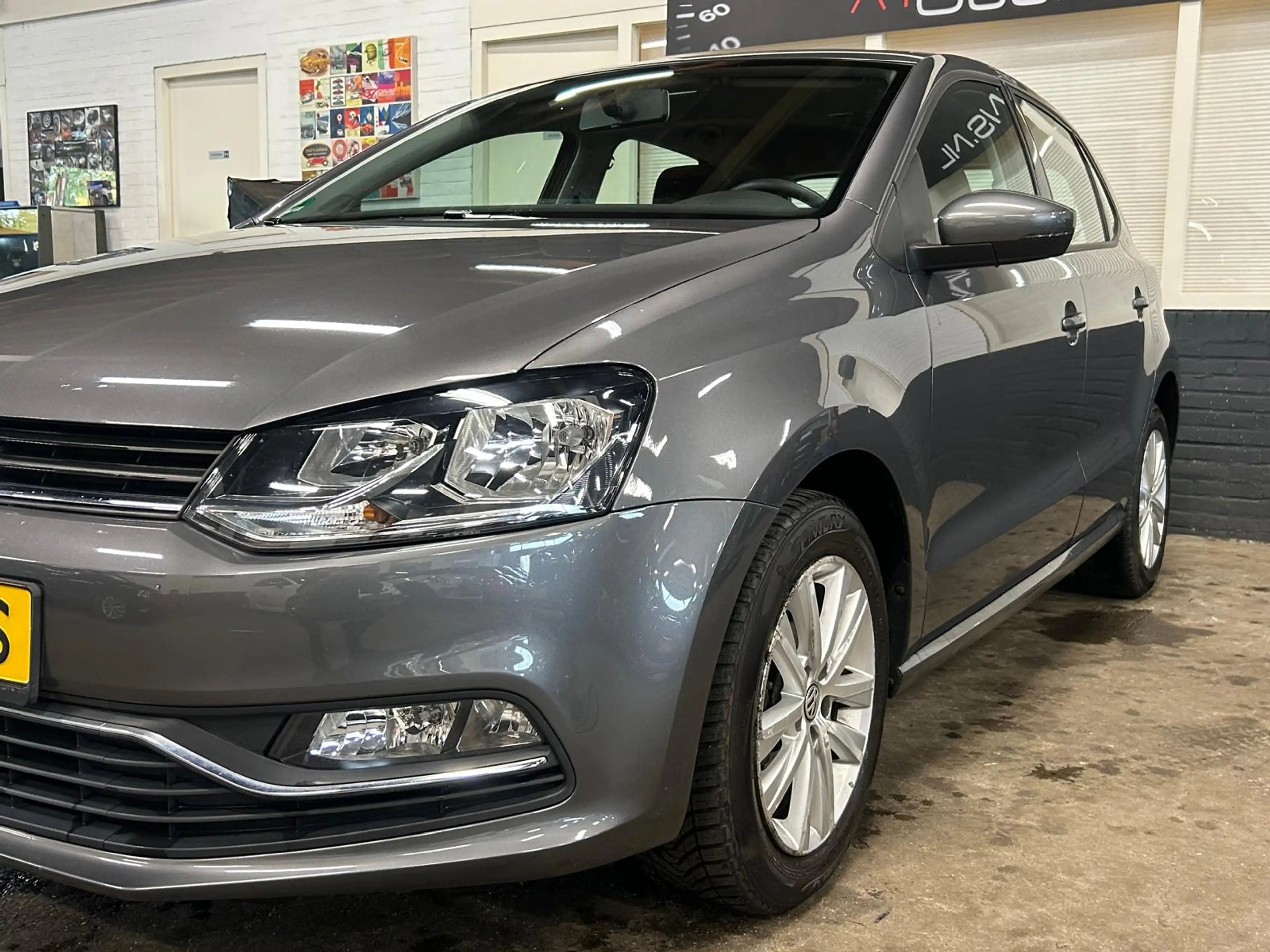 Volkswagen Polo 1.2 TSI Comfortline + NAVI — photo 20