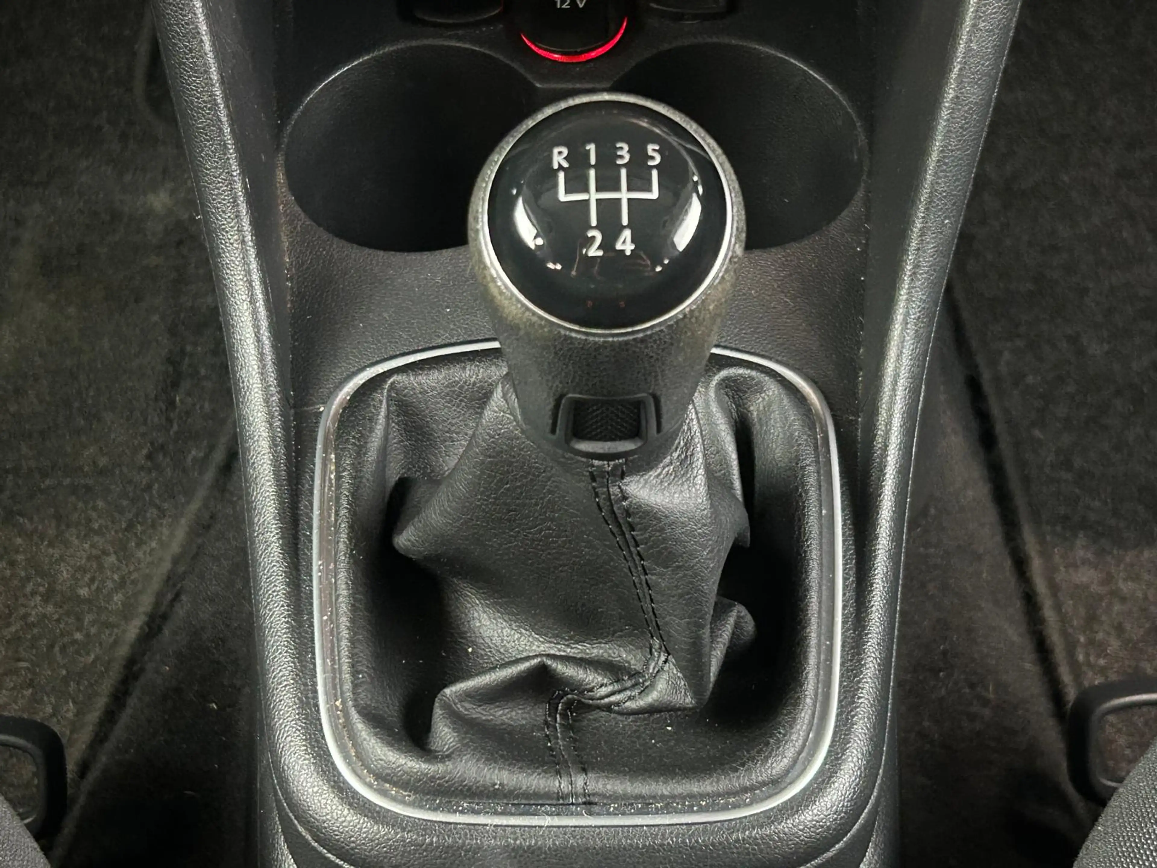 Volkswagen Polo 1.2 TSI Comfortline + NAVI — photo 12