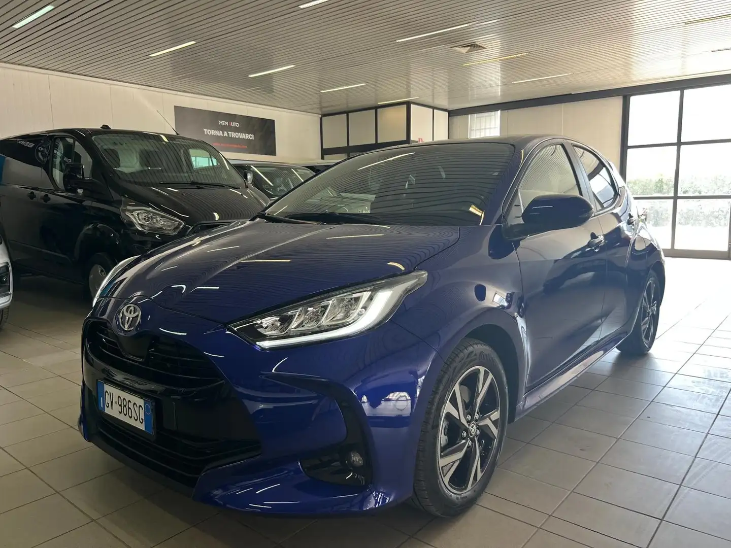 Toyota Yaris 1.5 HEV TREND KM 3.000 Bleu - 1