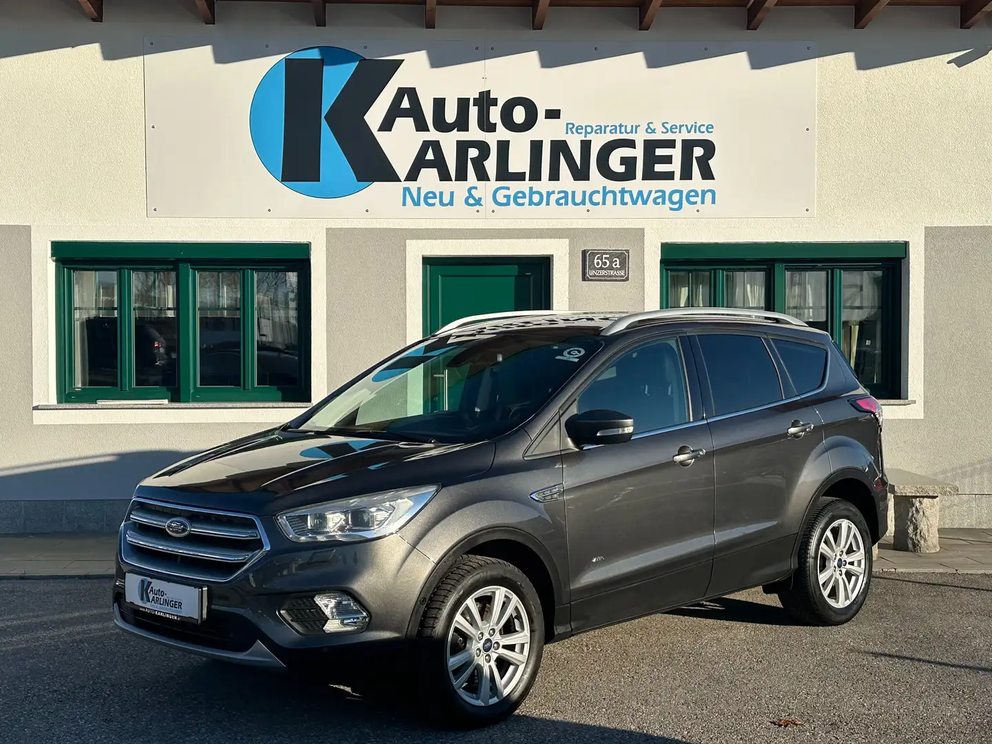 Ford Kuga 2,0 TDCi Titanium AWD Aut. Gris - 1