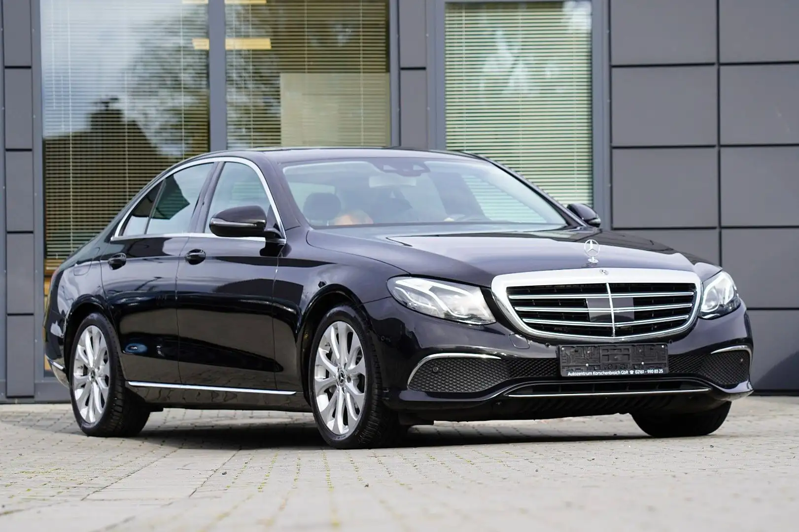 Mercedes-Benz E 450 Business Exclusive MIT 2 JAHREN GARANTIE Noir - 1
