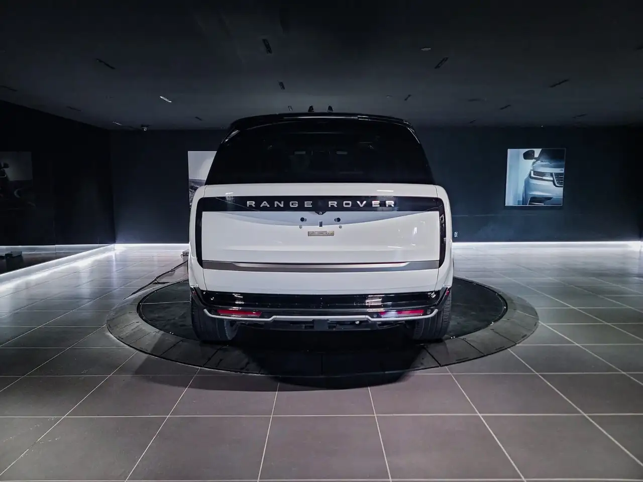 Land Rover Range Rover снимка Land Rover Range Rover