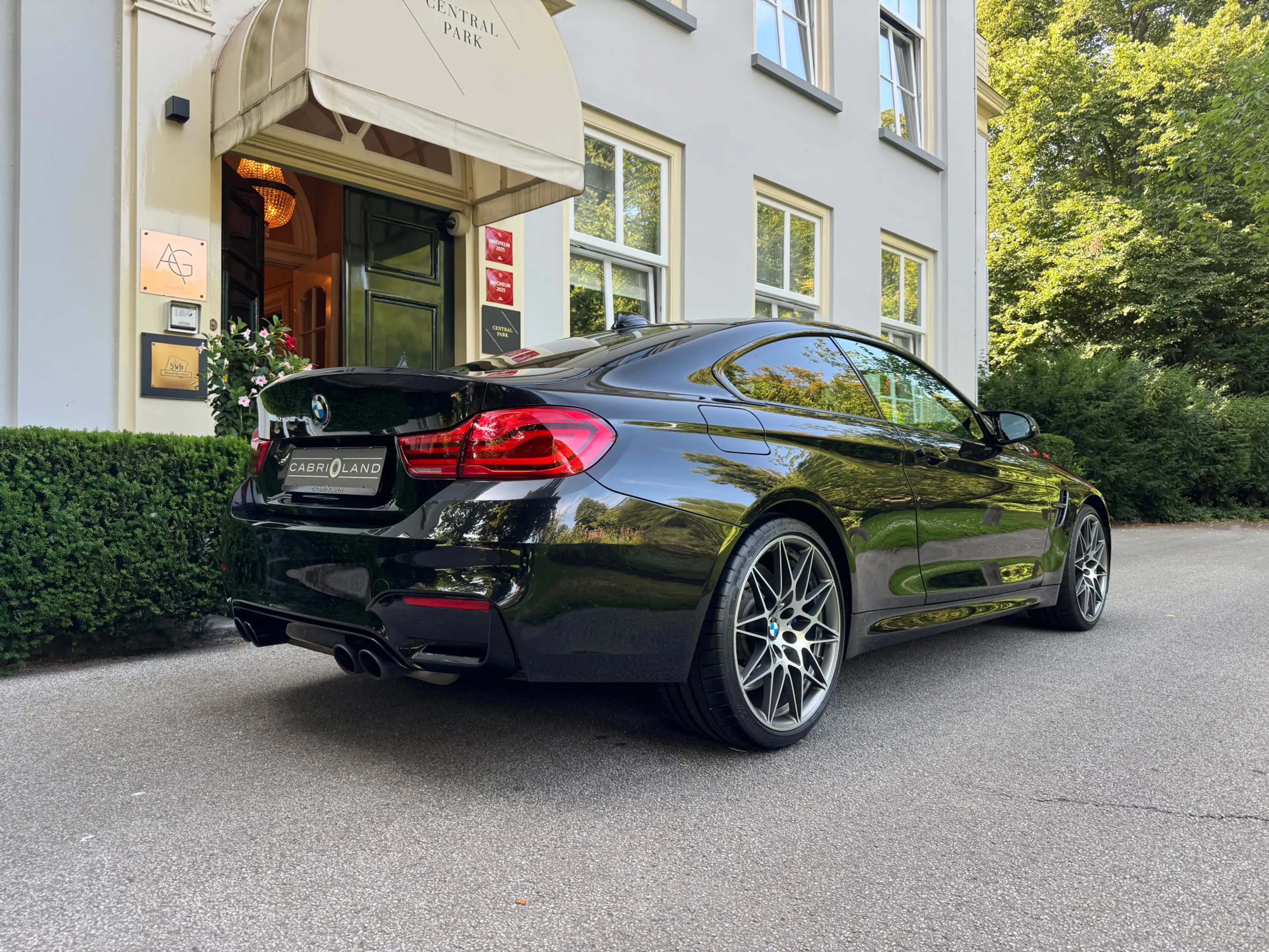 BMW M4 Competition, Carbon, Memory, CarPlay — photo 12
