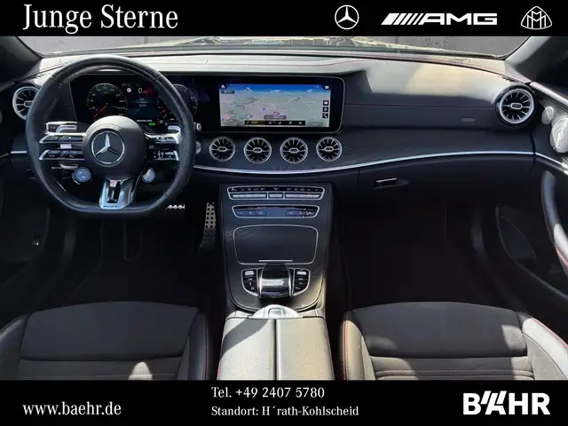 Mercedes-Benz E-Class view 4