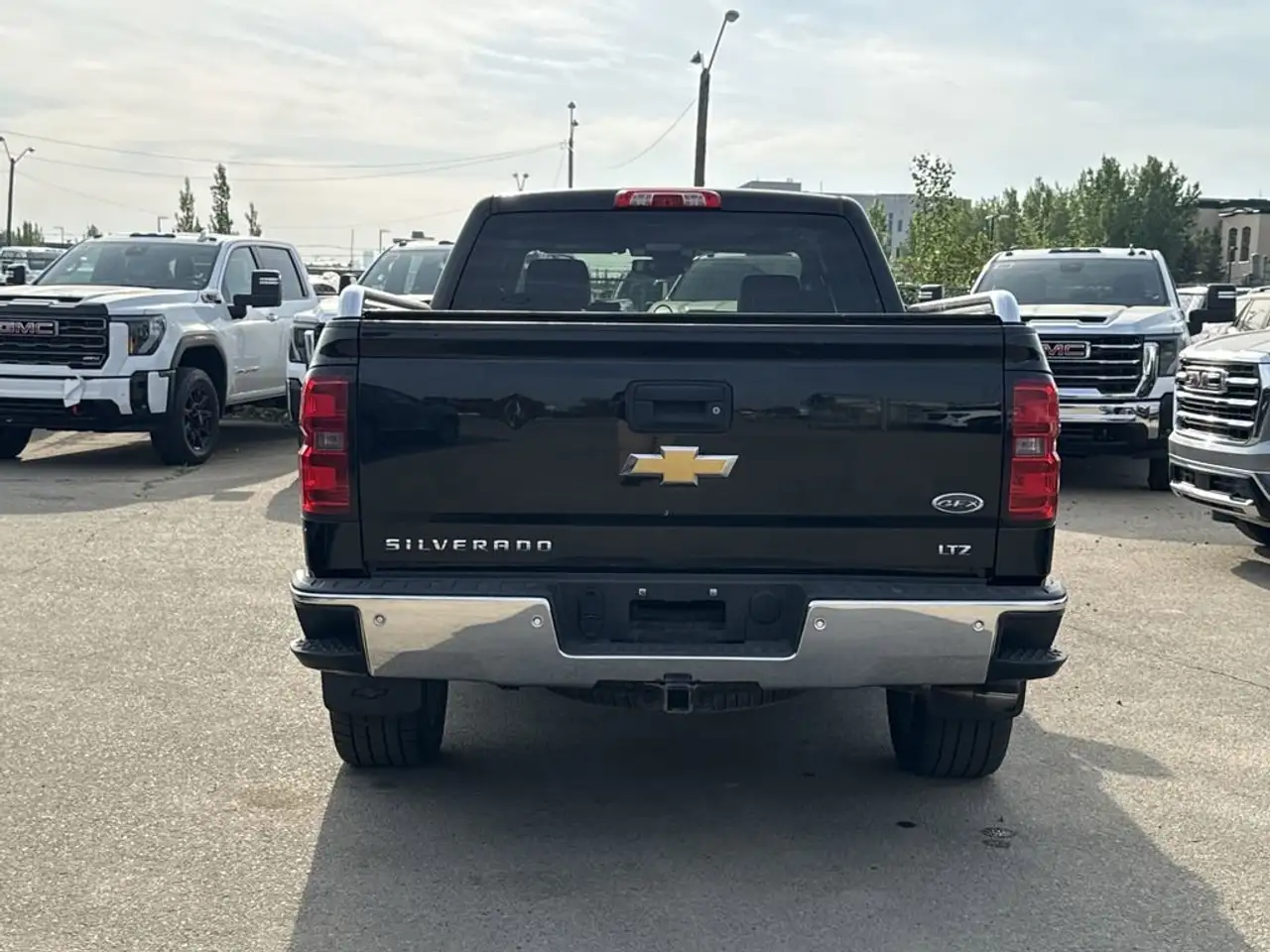 Chevrolet Silverado 1500 снимка Chevrolet Silverado 1500