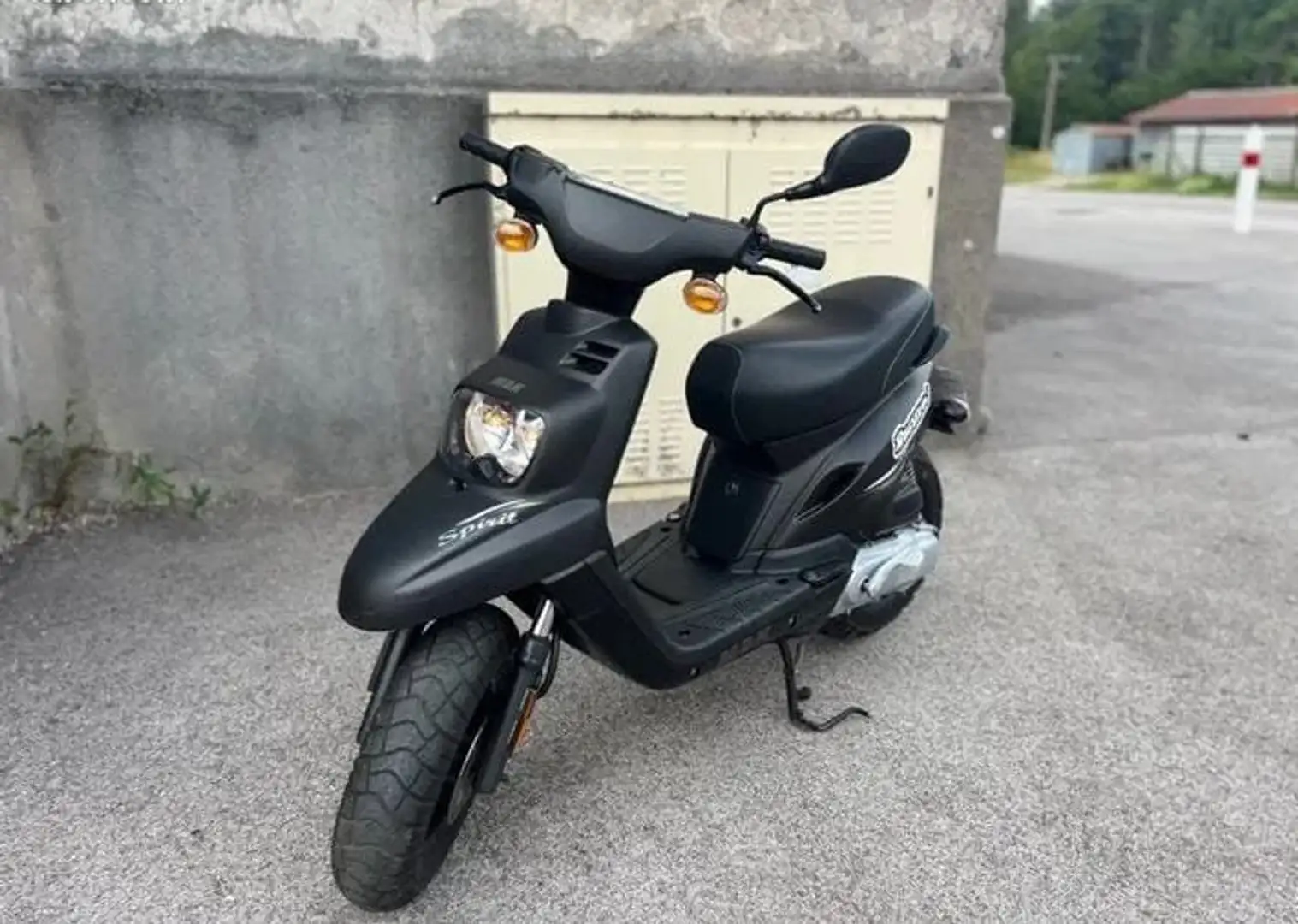MBK Booster Noir - 1