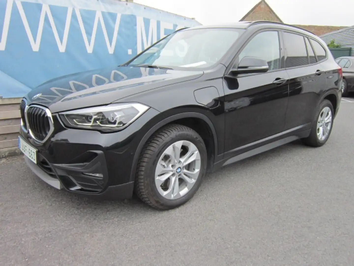 BMW X1 2.5eA Xdrive PROF NAVI + OPEN PANO DAK + CAMERA Noir - 1