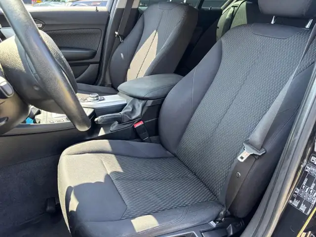BMW 1 Series view 11