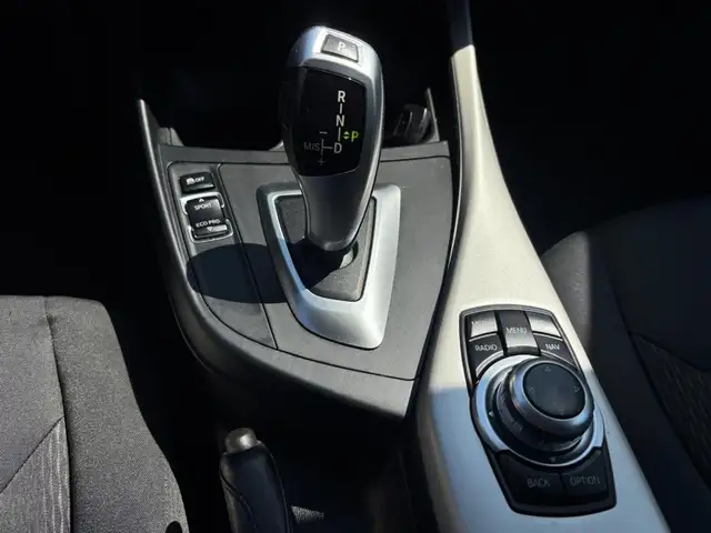 BMW 1 Series view 13