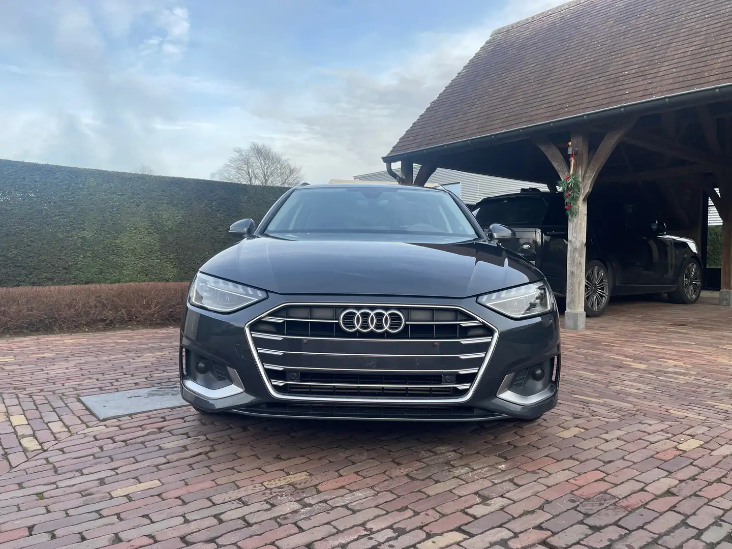 Audi A4 S-Tronic-Camera-Led-Leder-CarplayGPS-Panoschuifdak Gris - 2