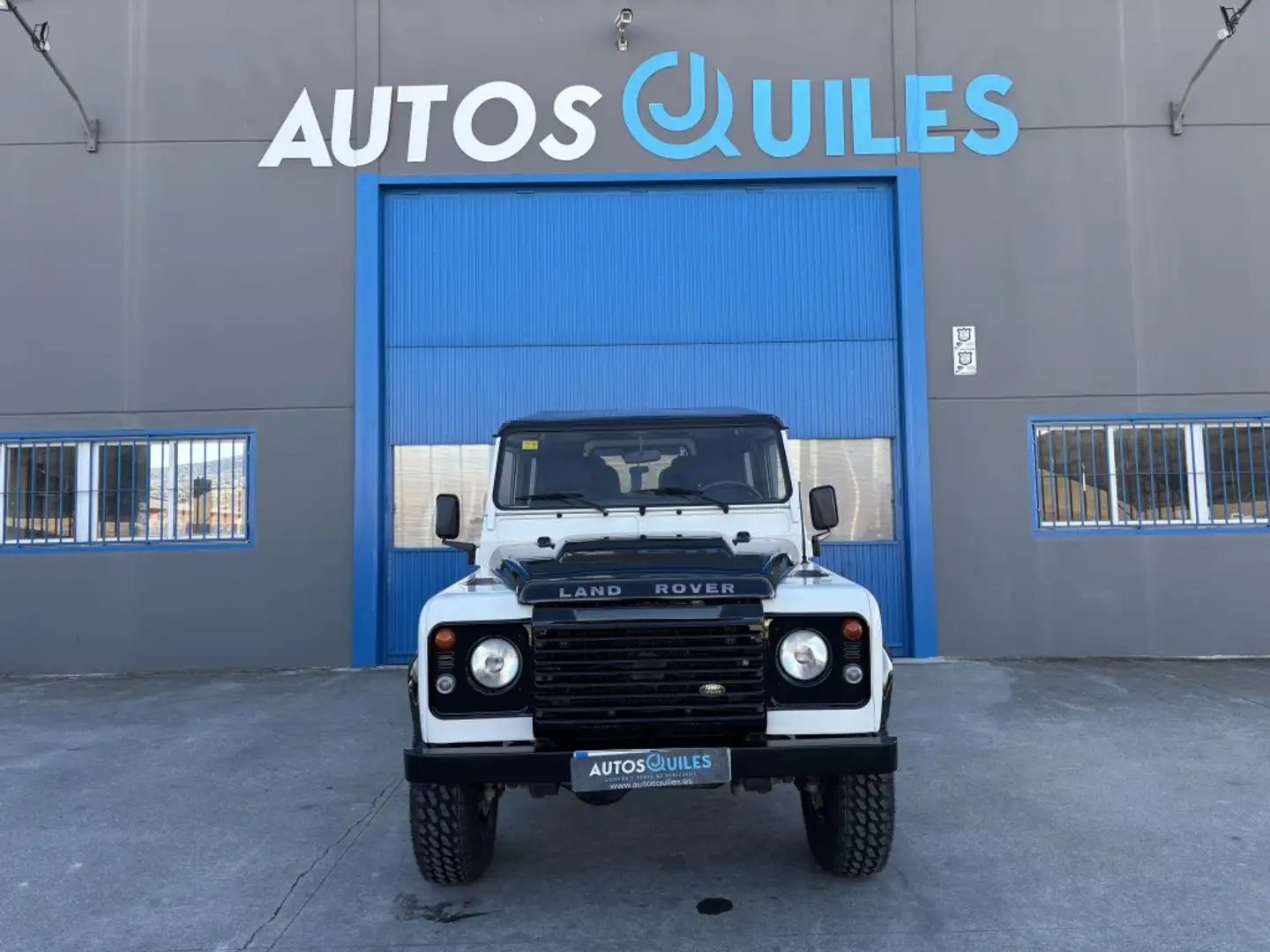 Land Rover Defender 90 2.5Td5 SW SE Beige - 1