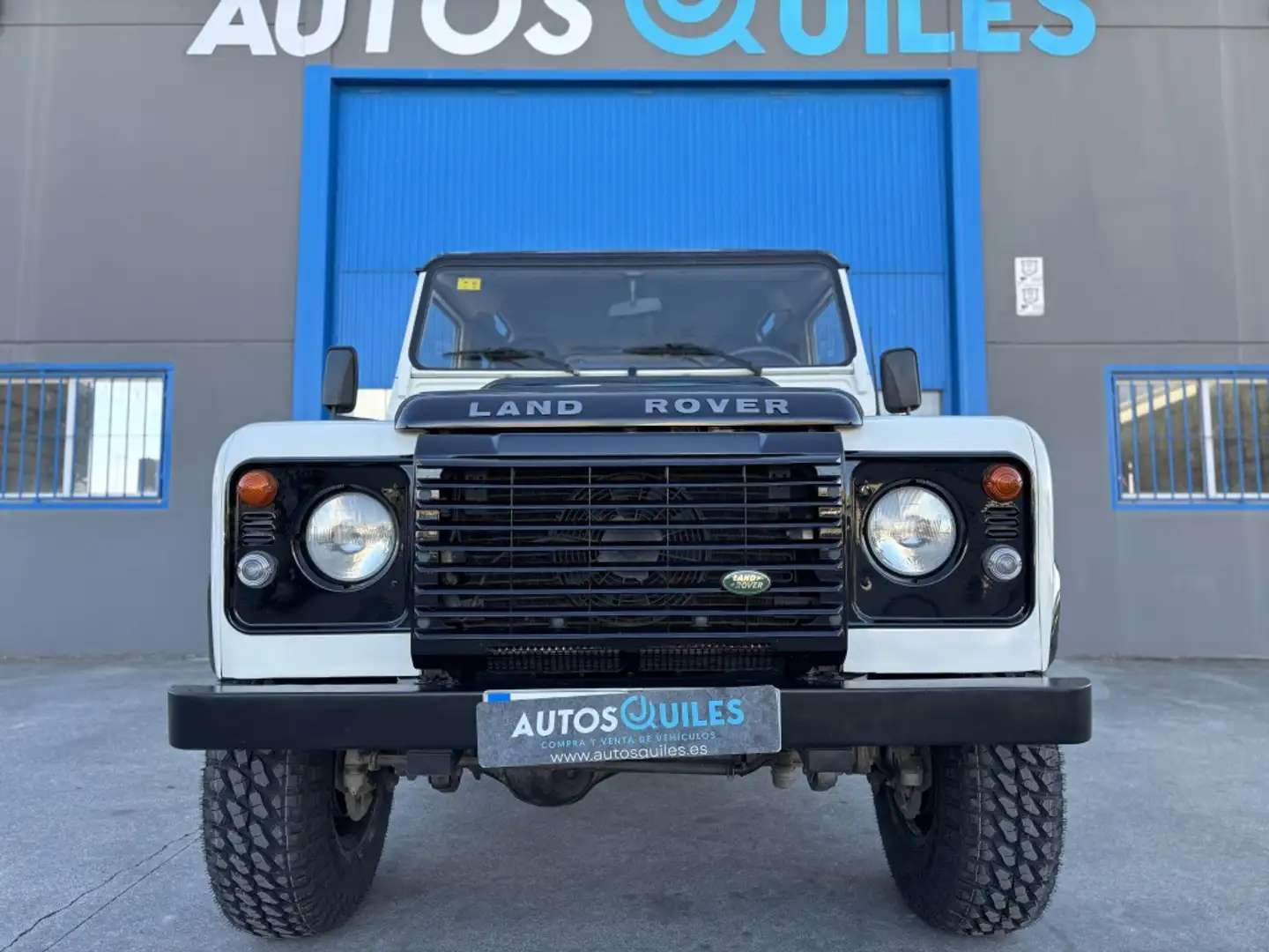 Land Rover Defender 90 2.5Td5 SW SE Beige - 2