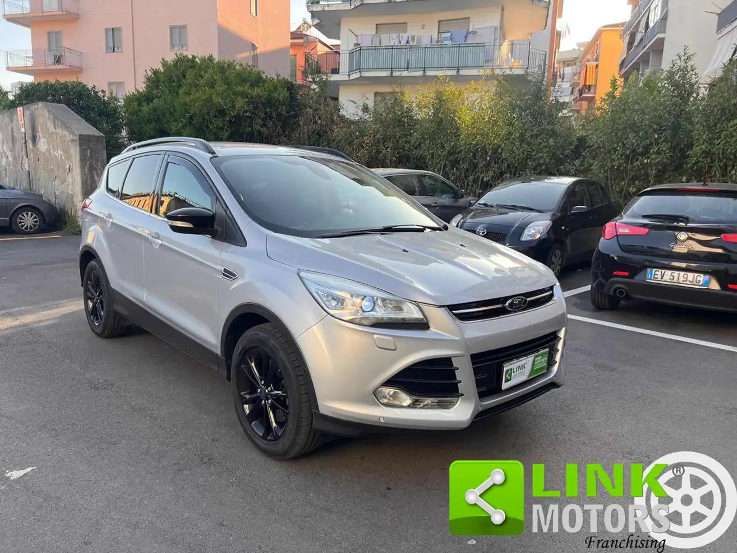 Ford Kuga 2.0 TDCI 140 CV 4WD Titanium Gris - 1