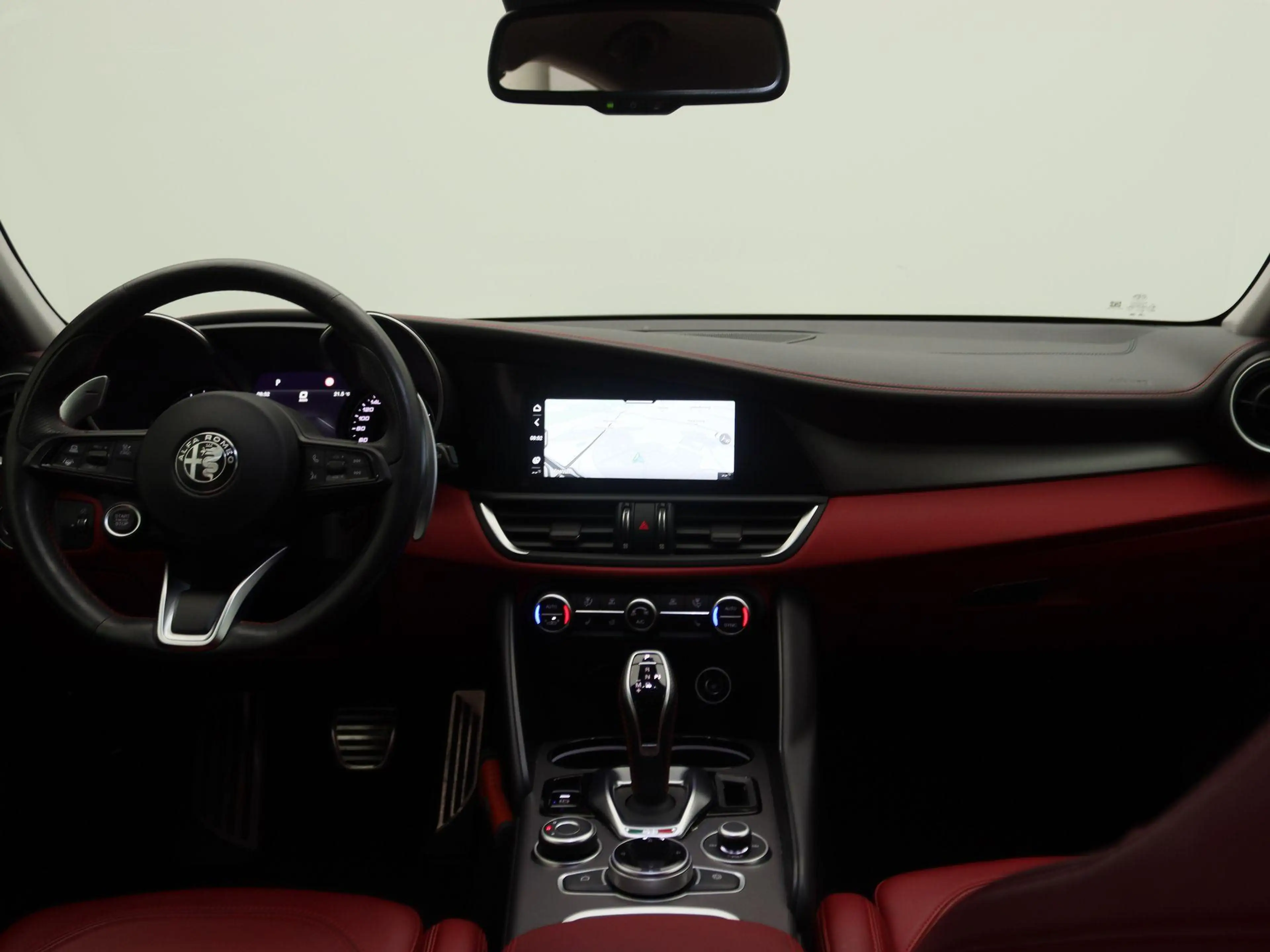 Alfa Romeo Giulia 2.0T Sprint | Navigatie | Leder | Camera | — photo 8