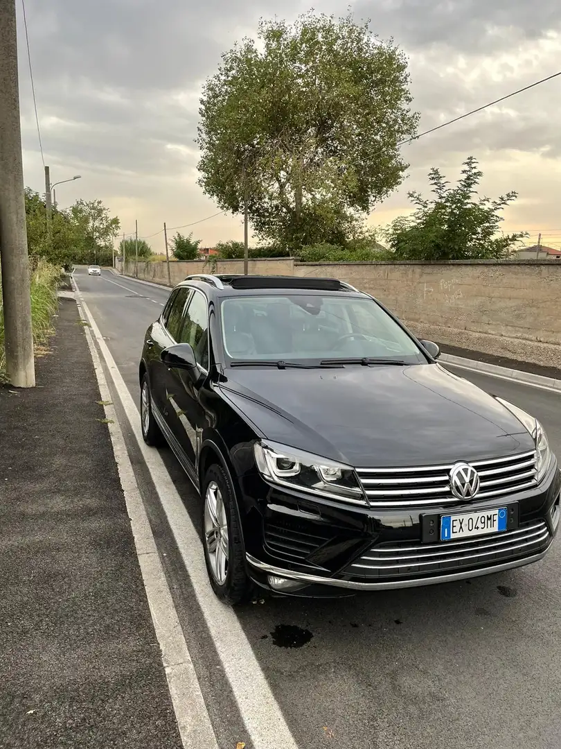 Volkswagen Touareg 3.0 V6 tdi Executive 204cv tiptronic Nero - 1