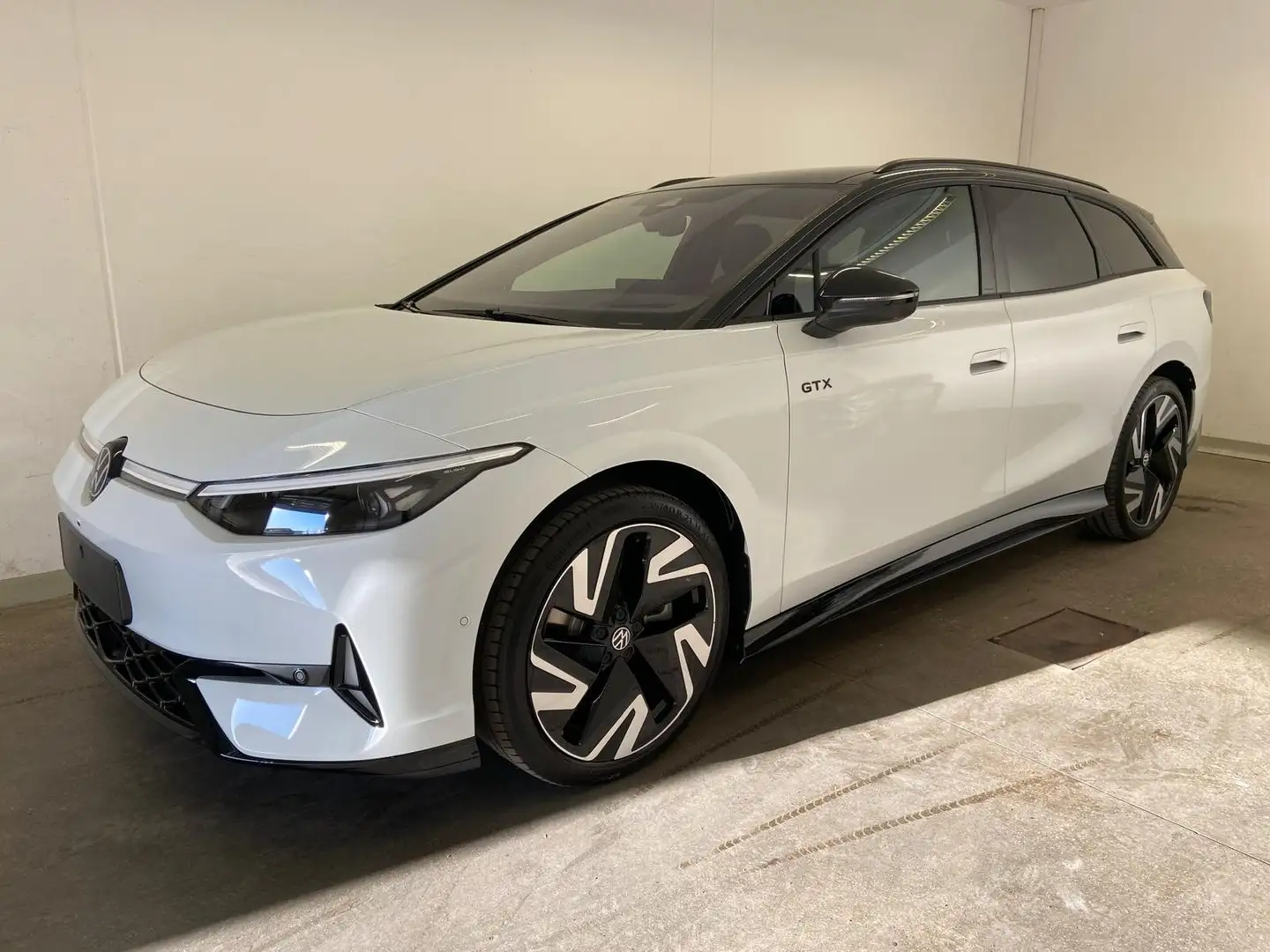 Volkswagen ID.7 Tourer GTX 4MOTION 250 kW Business Weiß - 1